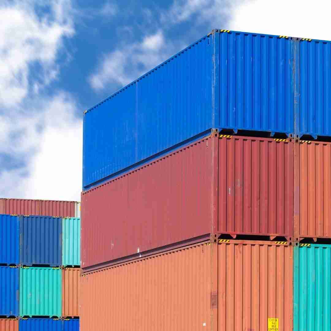 How A Shipping Container Can Be Used As A Garage￼