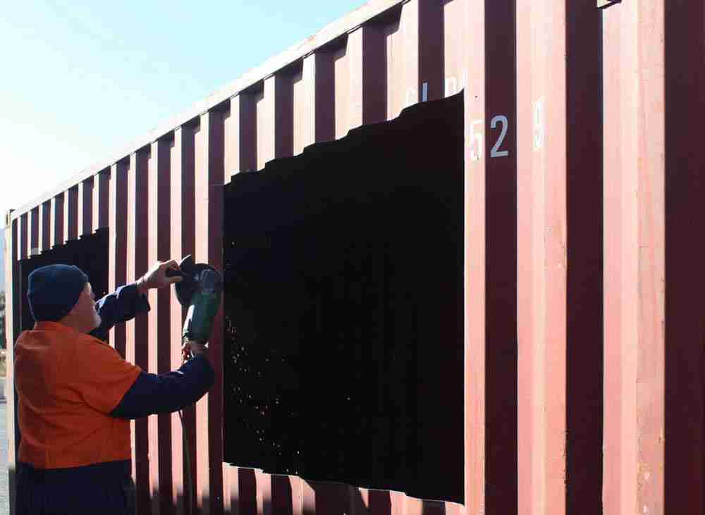 How are 20 ft Containers Made?