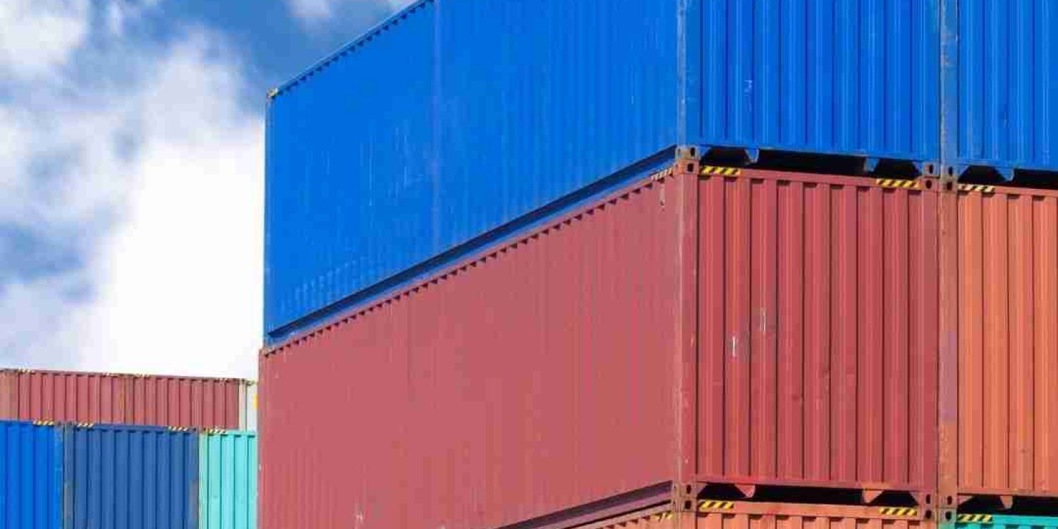 How A Shipping Container Can Be Used As A Garage￼